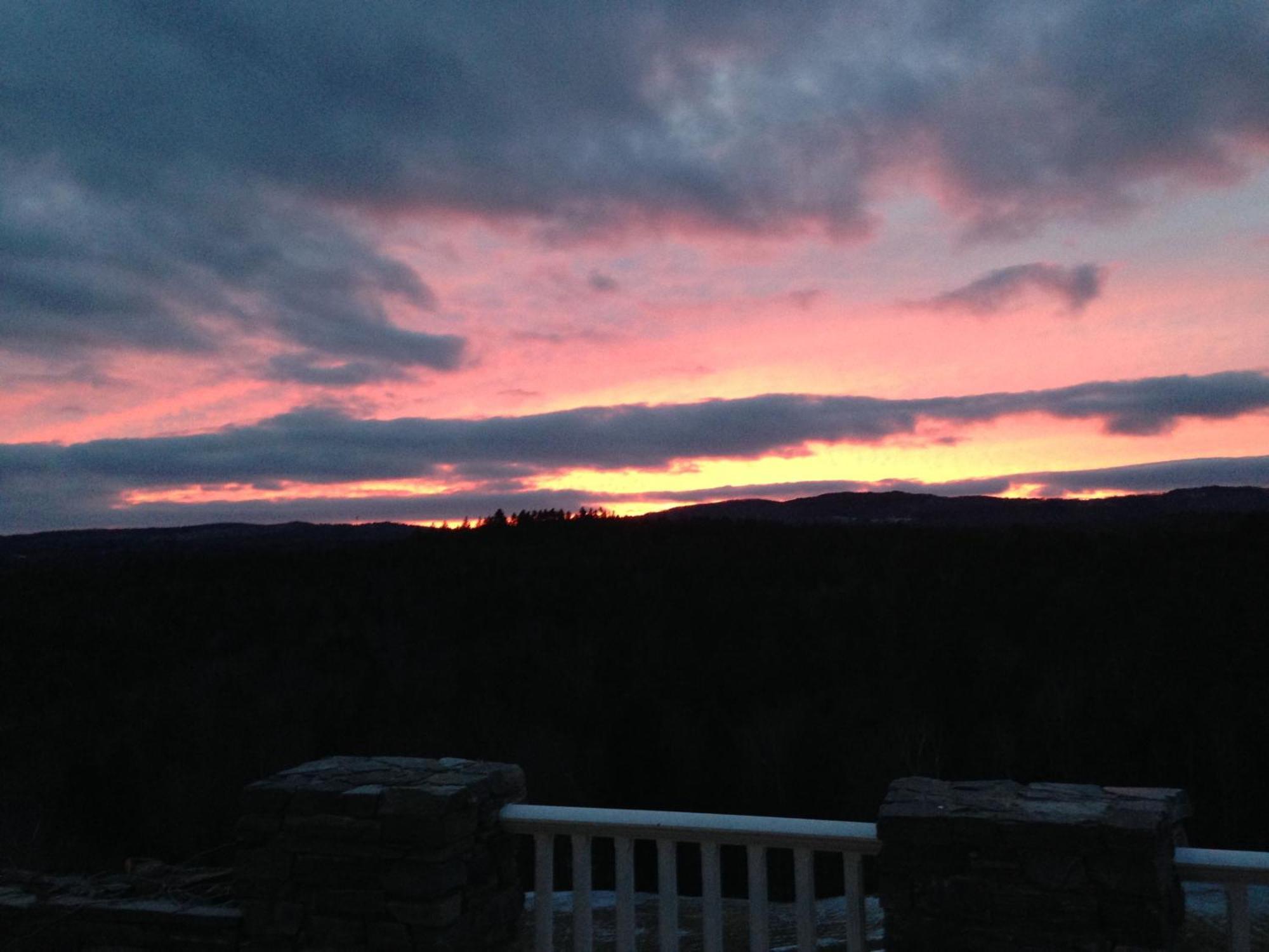 Adams Hill House Retreat - Artist-Architect'S Estate, Newfane Vermont Bagian luar foto